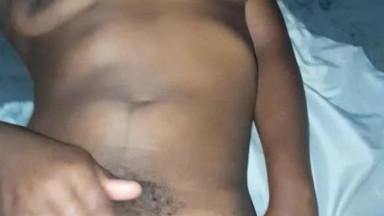 Fingering my girlfriend while shes masturbating