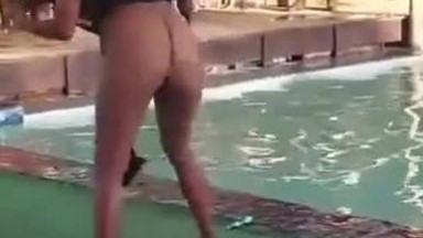 Pool party booty twerk