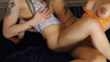 cute horny lesbins muffing